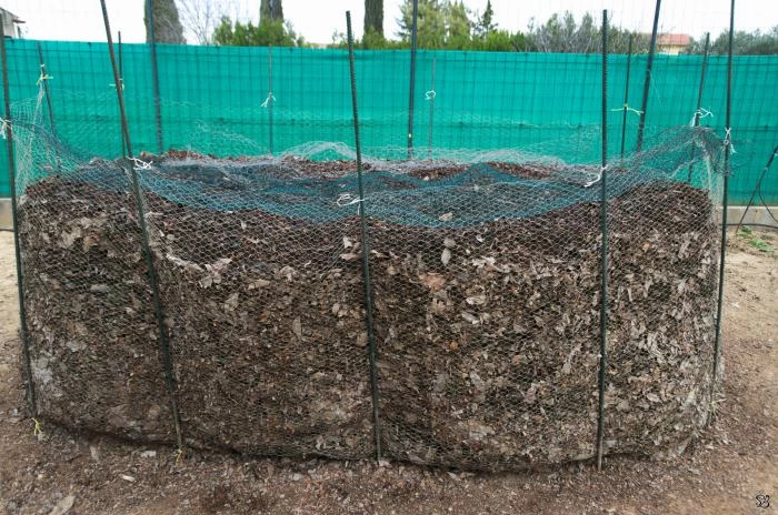 Andain pour le compostage en tas de matière organique